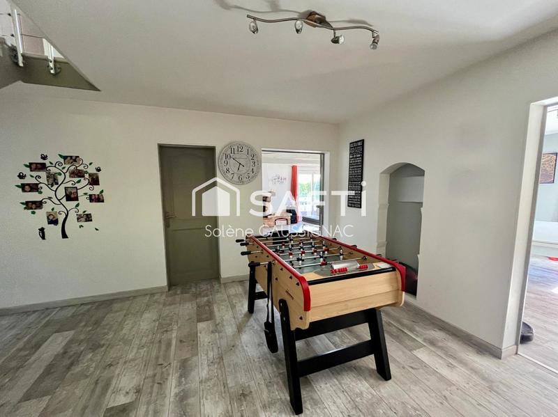 Maison - 251 m² - 8 pièces