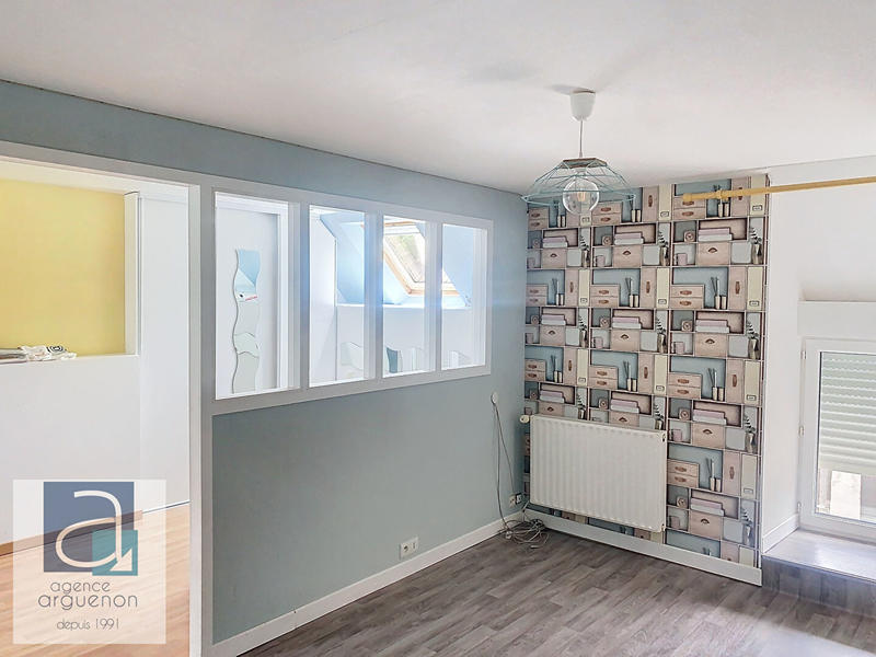 Maison - 219 m² - 7 pièces