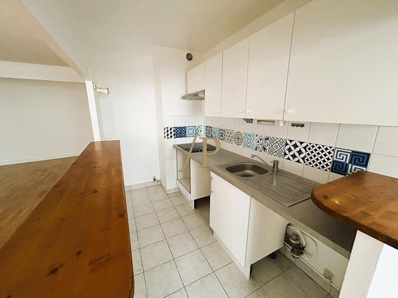 Appartement - 85 m² - 3 pièces