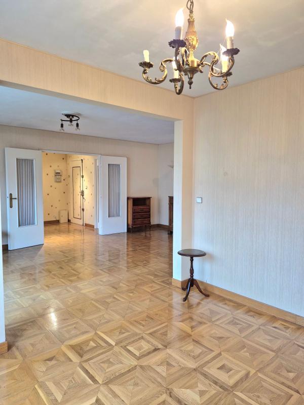 Appartement - 79 m² - 4 pièces