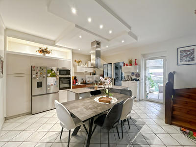 Maison - 150 m² - 6 pièces