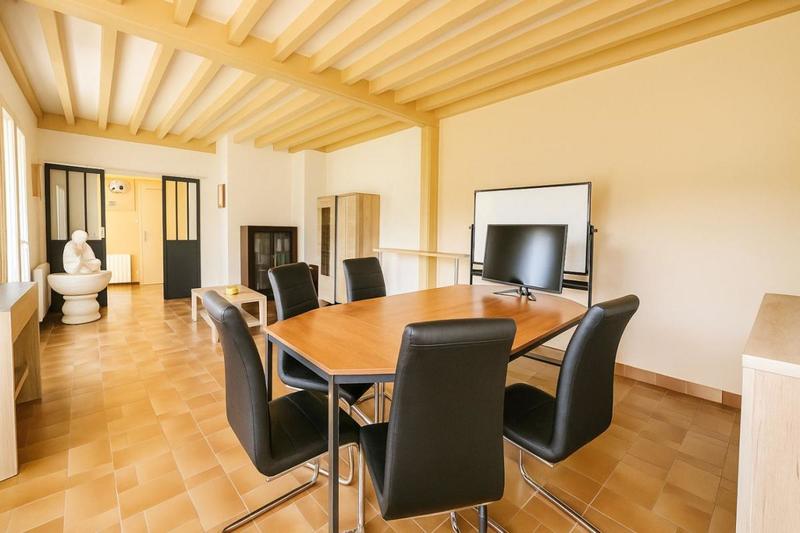 Bureau - 184 m² - 10 pièces