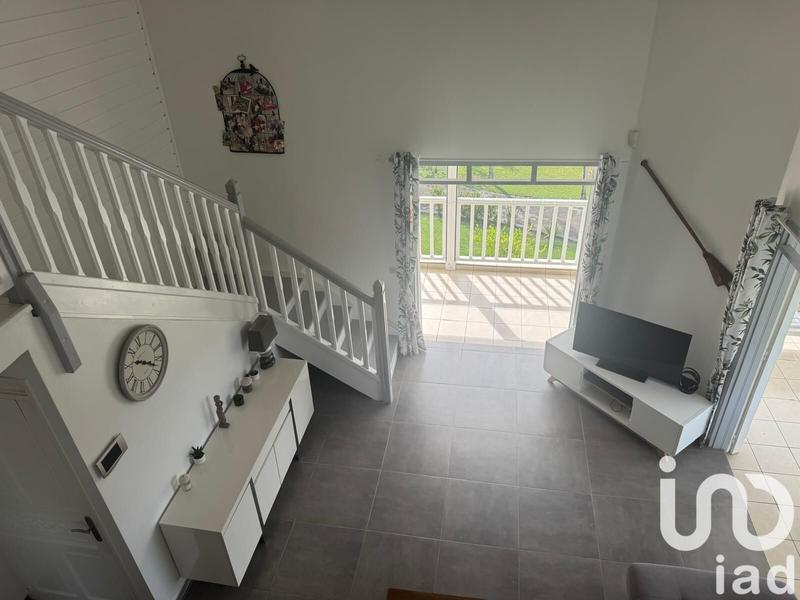 Maison - 200 m² - 10 pièces