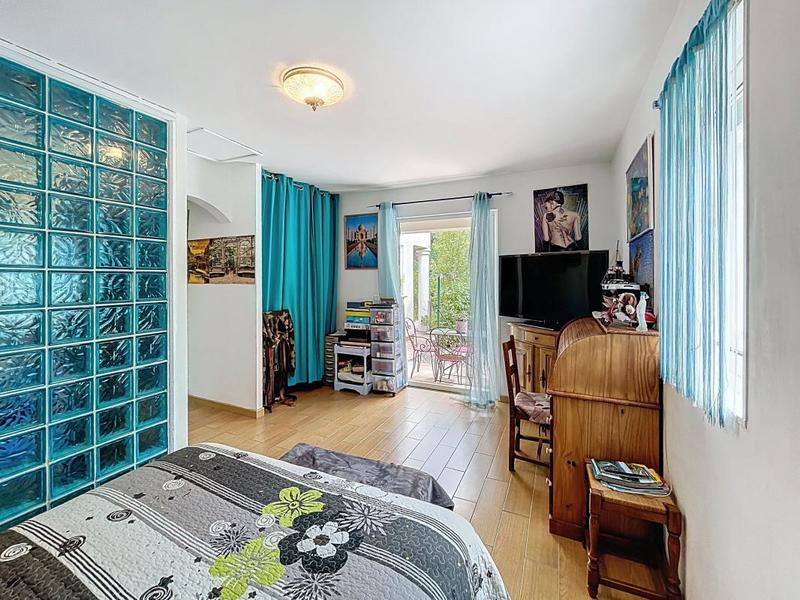 Villa - 196 m² - 6 pièces