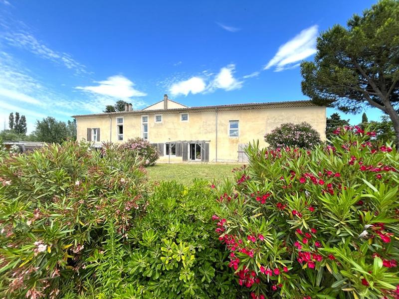 Maison - 245 m² - 8 pièces