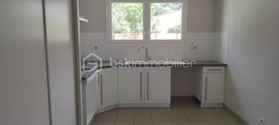 Maison - 88 m² - 5 pièces