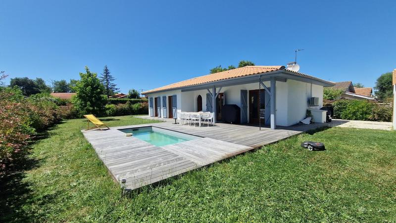 Maison - 93 m² - 5 pièces