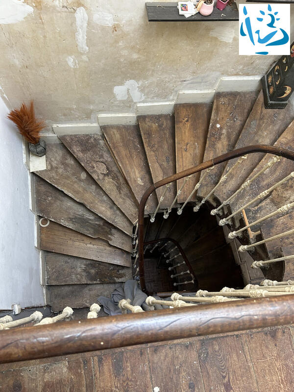 Maison - 170 m² - 10 pièces