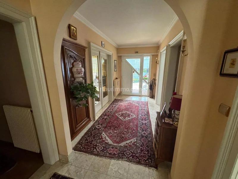 Maison - 234 m² - 8 pièces