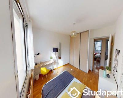 Chambre - 80 m² - 1 pièce