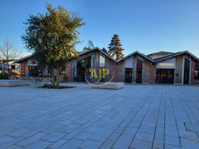 Local commercial - 61 m²