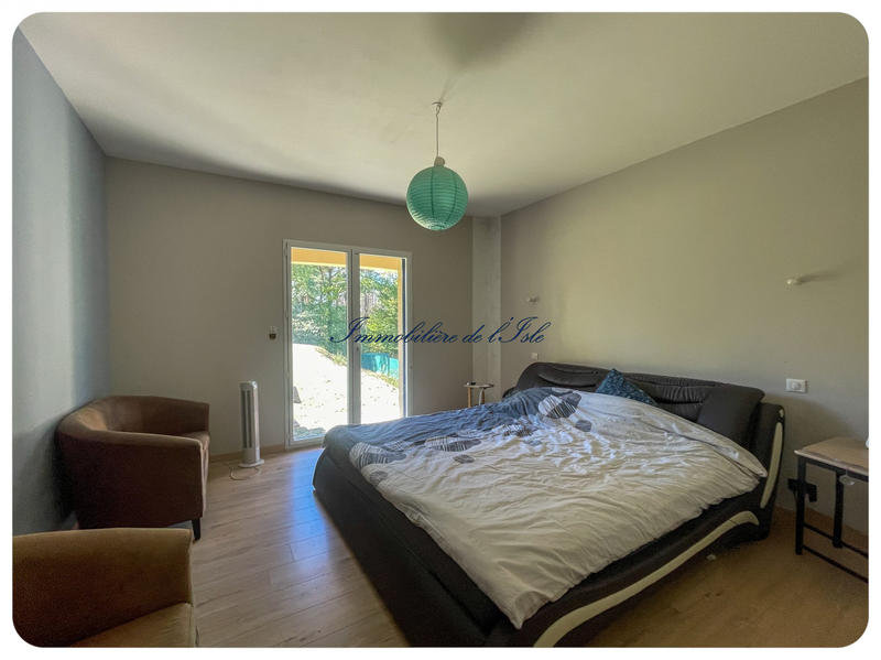 Maison contemporaine - 294 m² - 8 pièces