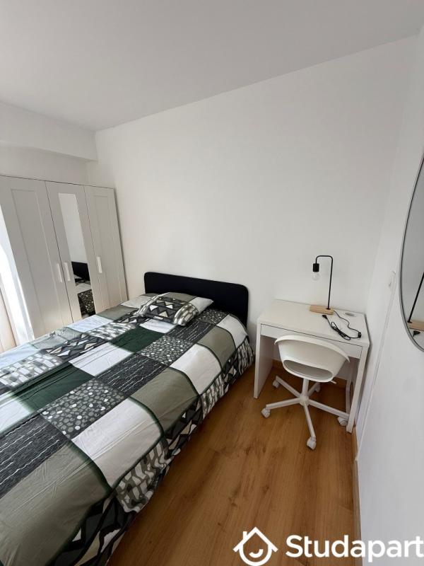 Chambre - 12 m² - 1 pièce