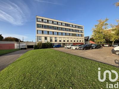 Immeuble - 1 374 m²