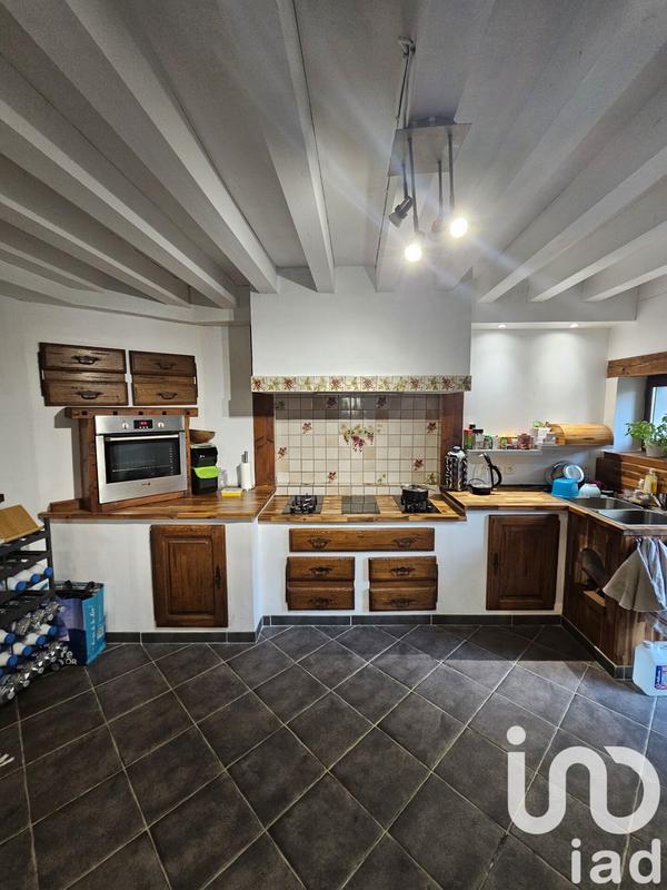 Maison - 200 m² - 4 pièces