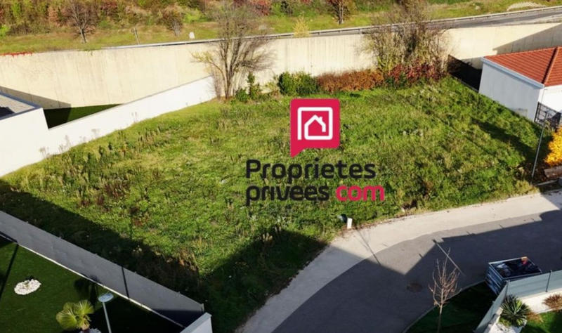 Terrain constructible - 840 m²