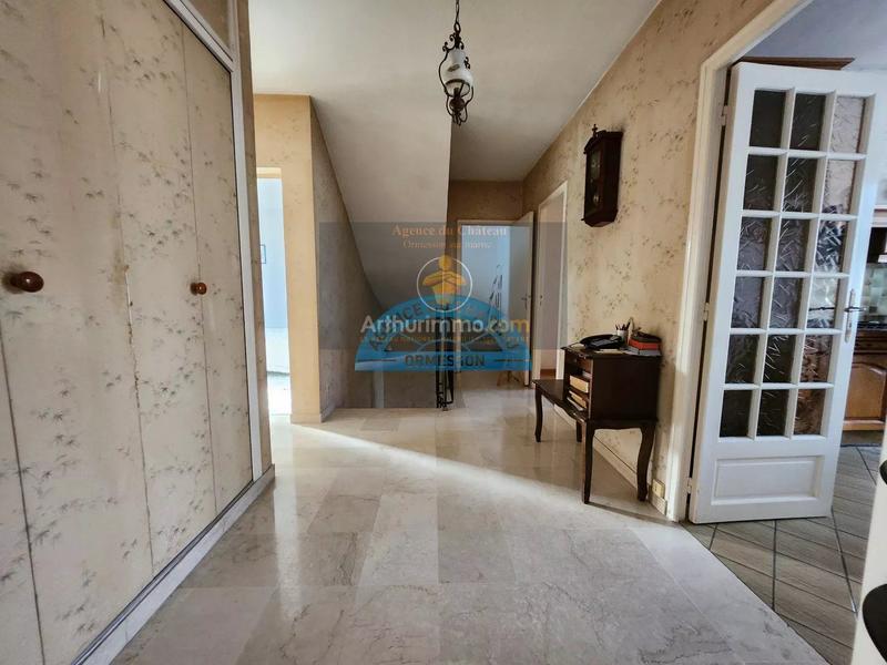 Maison - 200 m² - 8 pièces