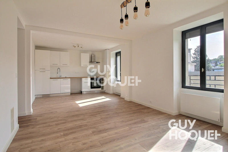 Maison - 80 m² - 4 pièces