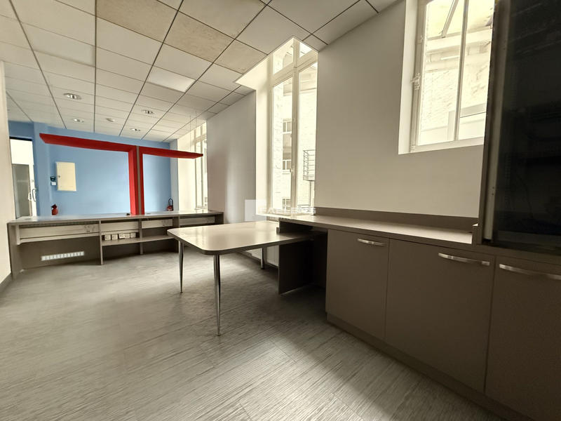 Local commercial - 378 m²