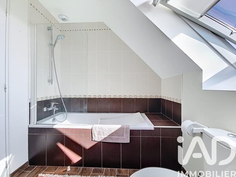 Maison - 152 m² - 6 pièces