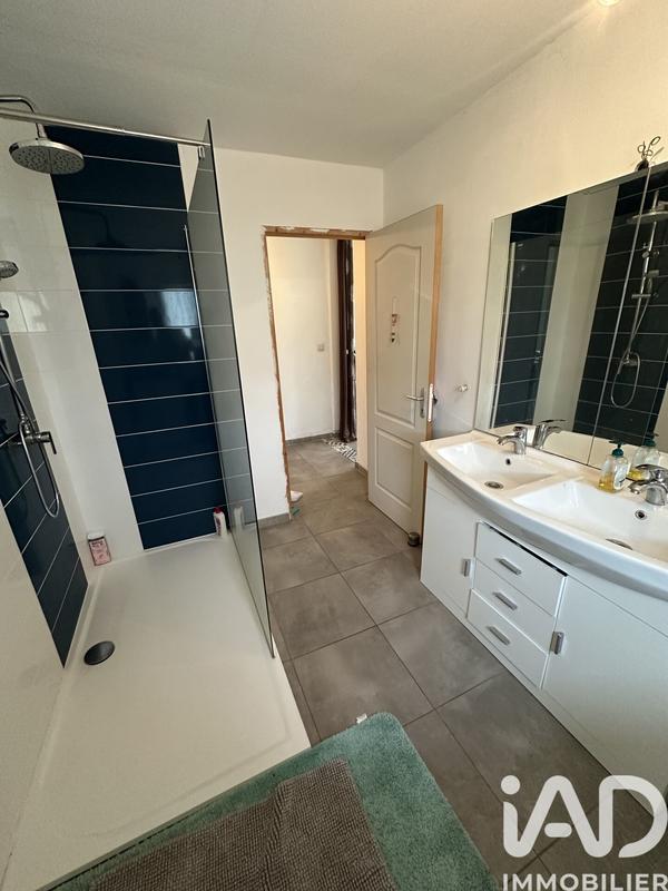 Maison - 95 m² - 5 pièces