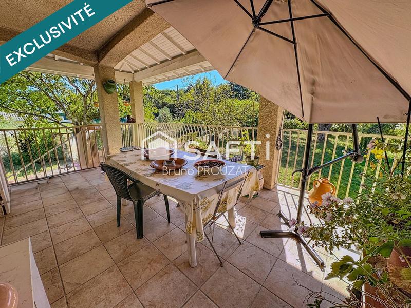 Maison - 222 m² - 8 pièces