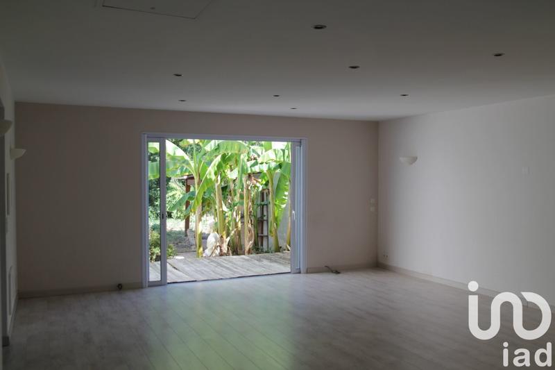 Maison - 220 m² - 8 pièces