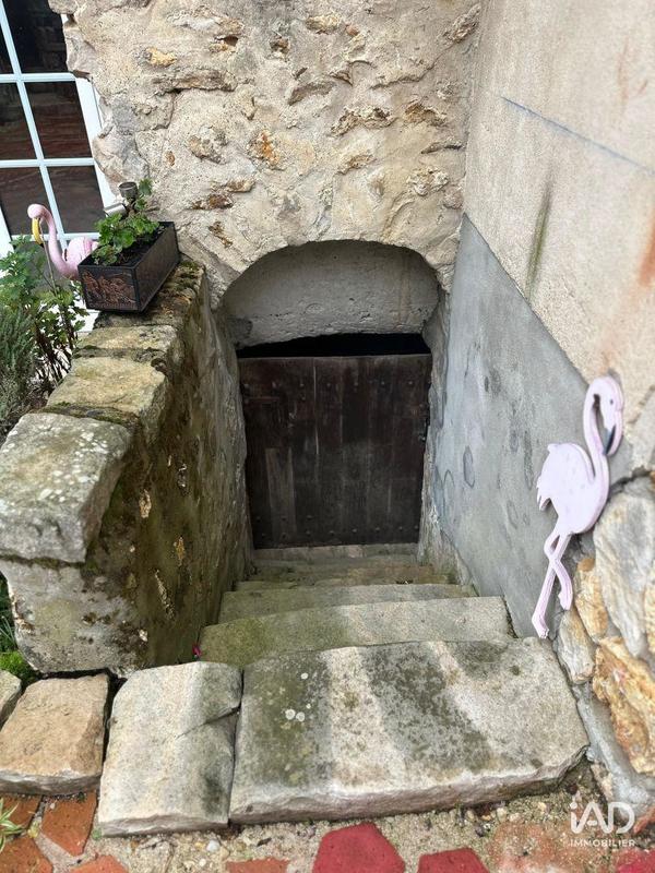 Maison - 200 m² - 9 pièces