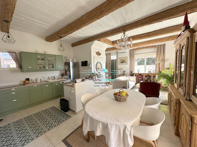 Maison - 120 m² - 5 pièces