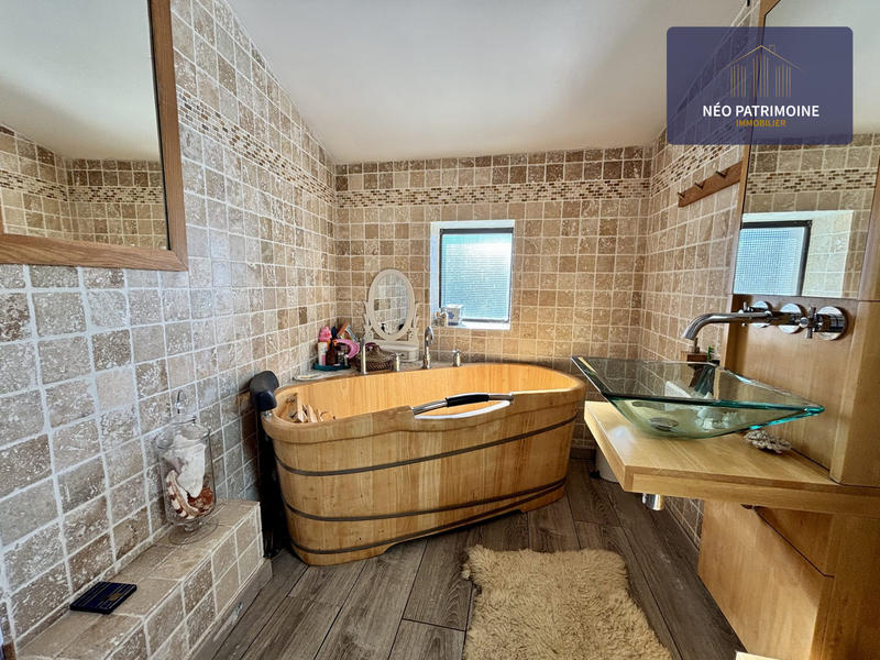 Maison ancienne - 218 m² - 9 pièces