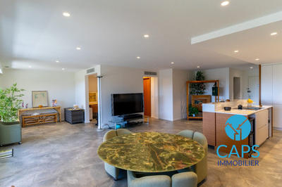 Appartement - 146 m² - 4 pièces