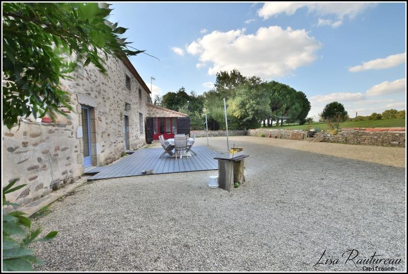 Maison - 194 m² - 5 pièces