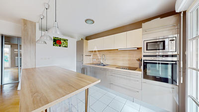 Appartement - 82 m² - 4 pièces