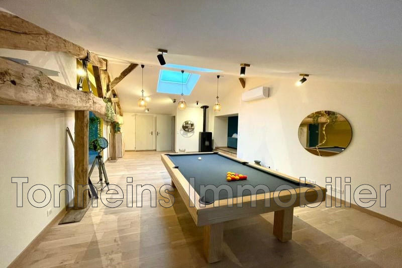 Maison - 329 m² - 10 pièces