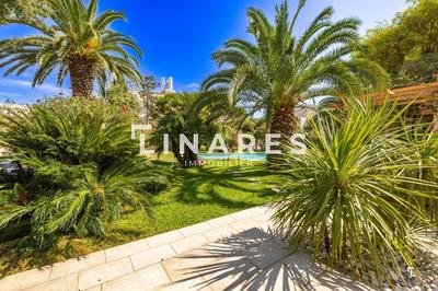 Maison chambre d'hôtes - 360 m² - 8 pièces