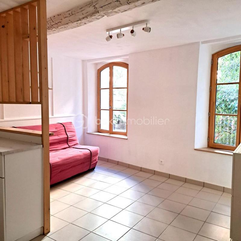 Studio - 24 m² - 1 pièce