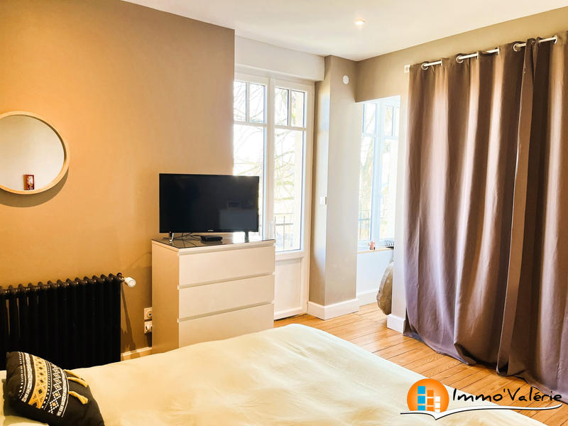 Maison - 189 m² - 7 pièces