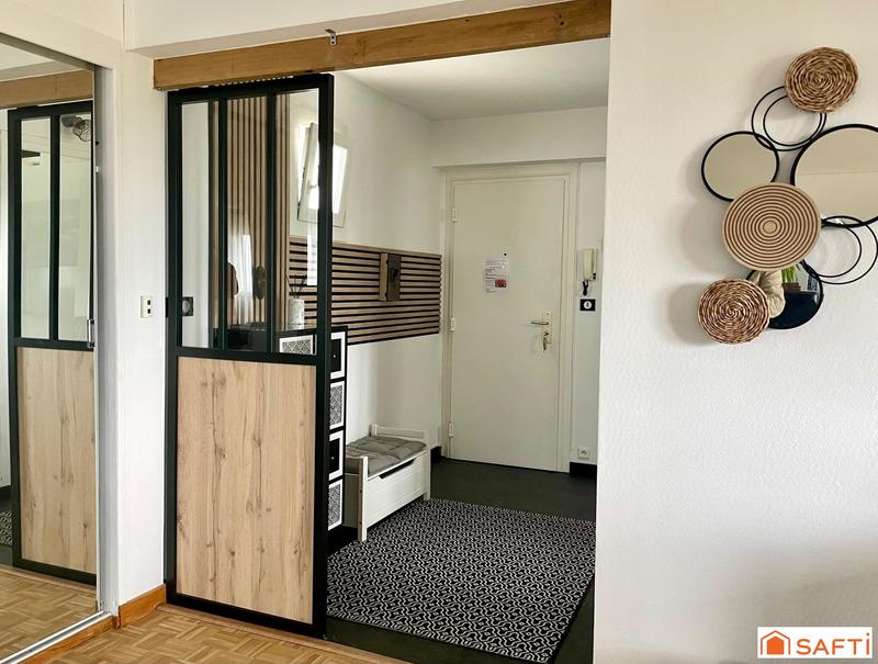 Appartement - 101 m² - 6 pièces