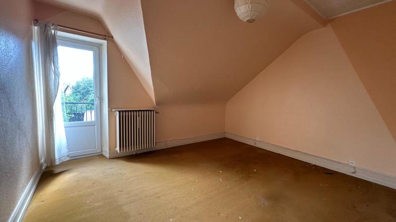 Maison - 190 m² - 9 pièces