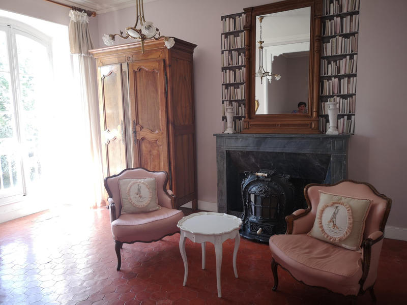 Mas - 500 m² - 16 pièces