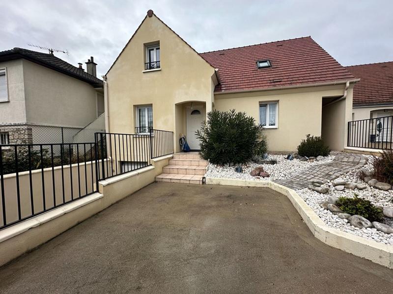 Maison - 103 m² - 6 pièces