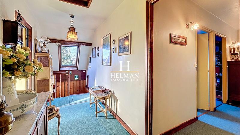 Maison - 159 m² - 7 pièces