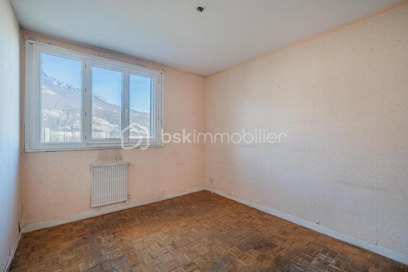 Appartement - 83 m² - 5 pièces