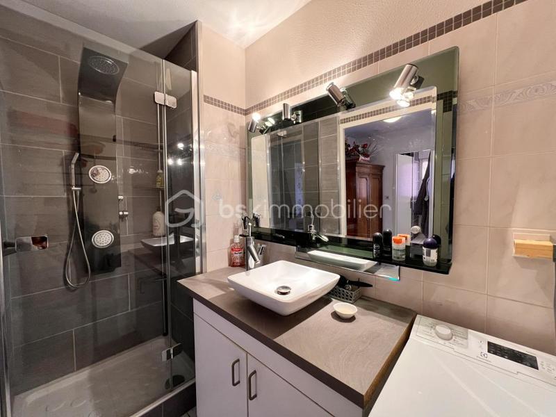 Appartement - 95 m² - 4 pièces