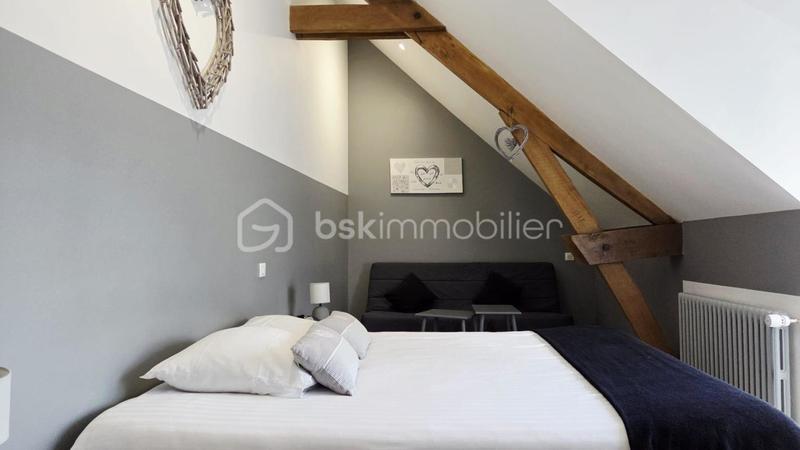 Propriété - 303 m² - 12 pièces