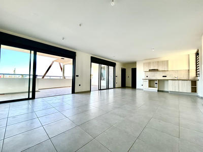 Appartement - 97 m² - 4 pièces