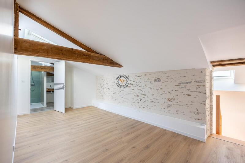 Maison ancienne - 192 m² - 9 pièces