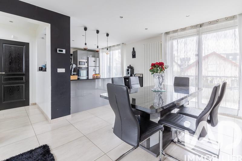 Maison - 127 m² - 6 pièces