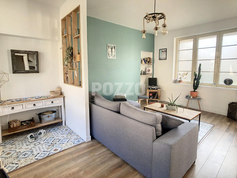 Maison - 95 m² - 5 pièces