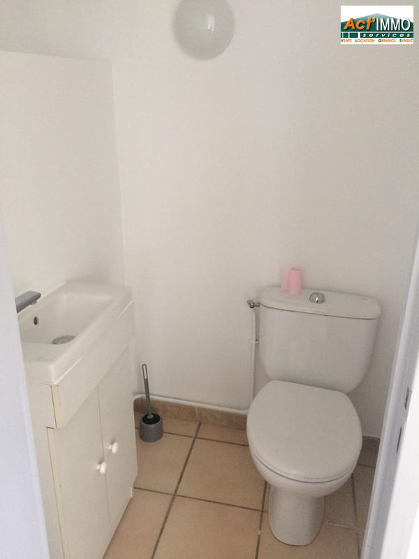 Local commercial - 13 m² - 1 pièce